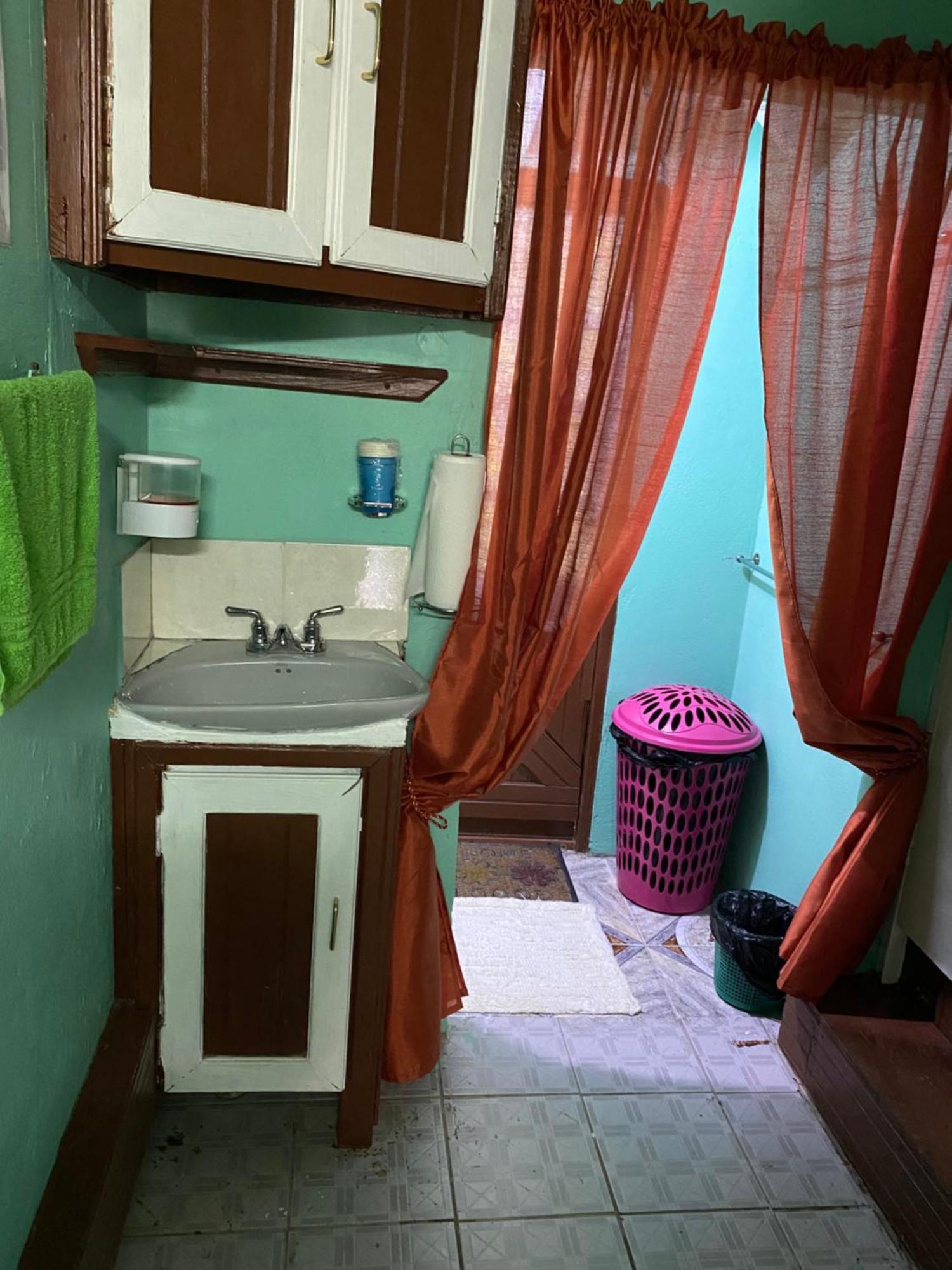Anne'S Homestay Banse Екстериор снимка